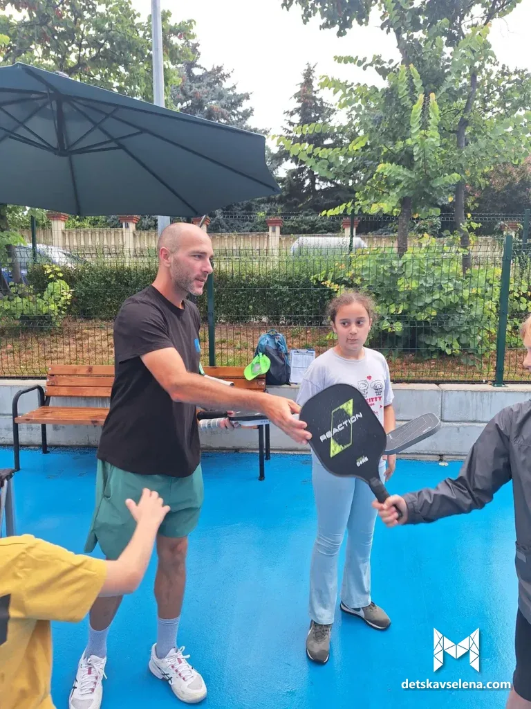 Урок по пикълбол в Pickleball Park Varna (1) – Зелено училище 2026